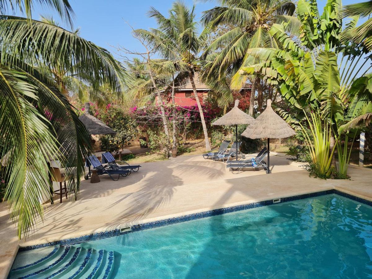 Le Souimanga Bleu Saly Acomodação com café da manhã Exterior foto