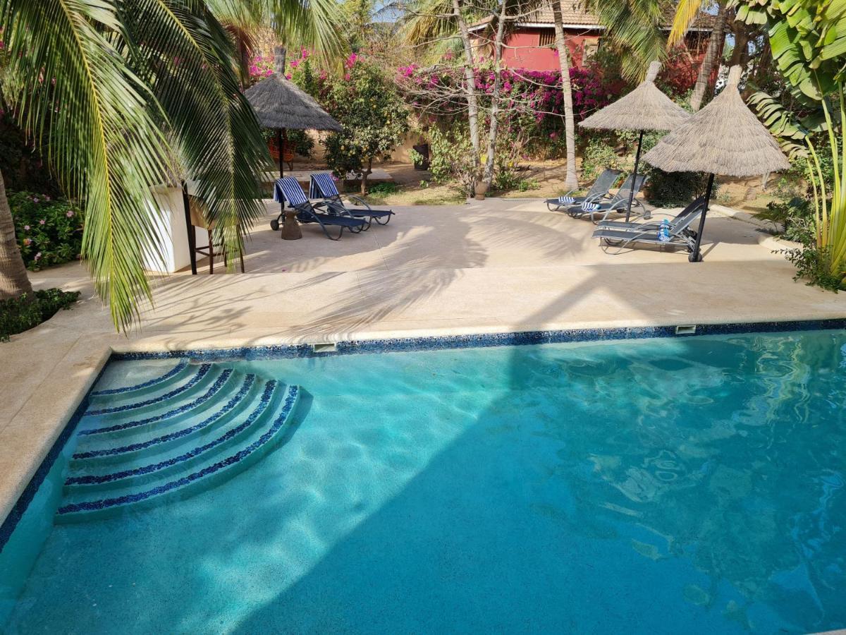 Le Souimanga Bleu Saly Acomodação com café da manhã Exterior foto