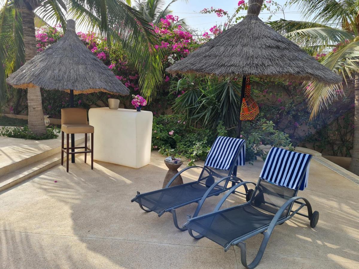Le Souimanga Bleu Saly Acomodação com café da manhã Exterior foto