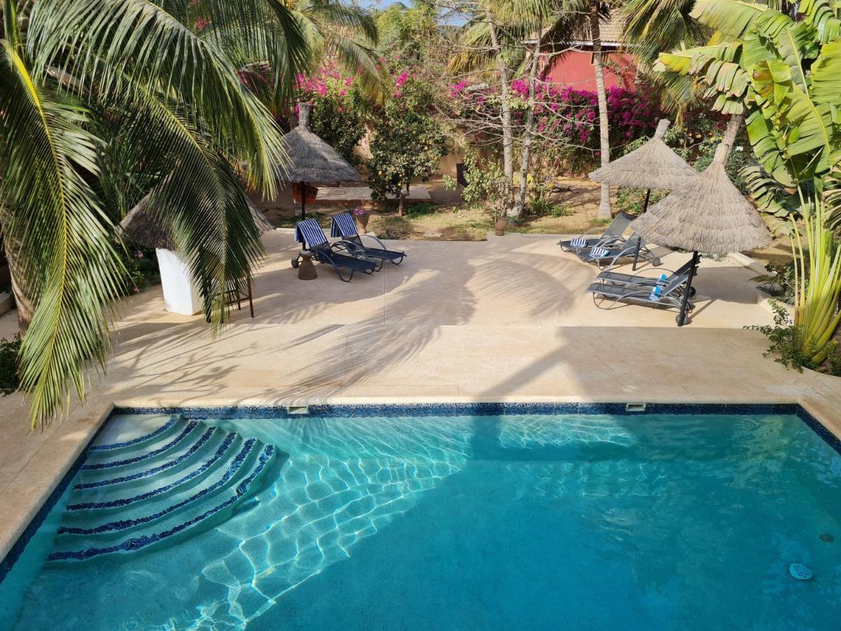 Le Souimanga Bleu Saly Acomodação com café da manhã Exterior foto