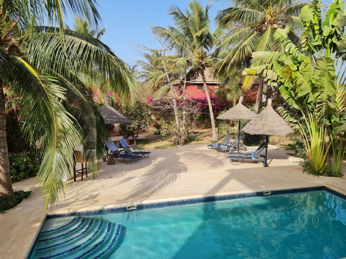 Le Souimanga Bleu Saly Acomodação com café da manhã Exterior foto